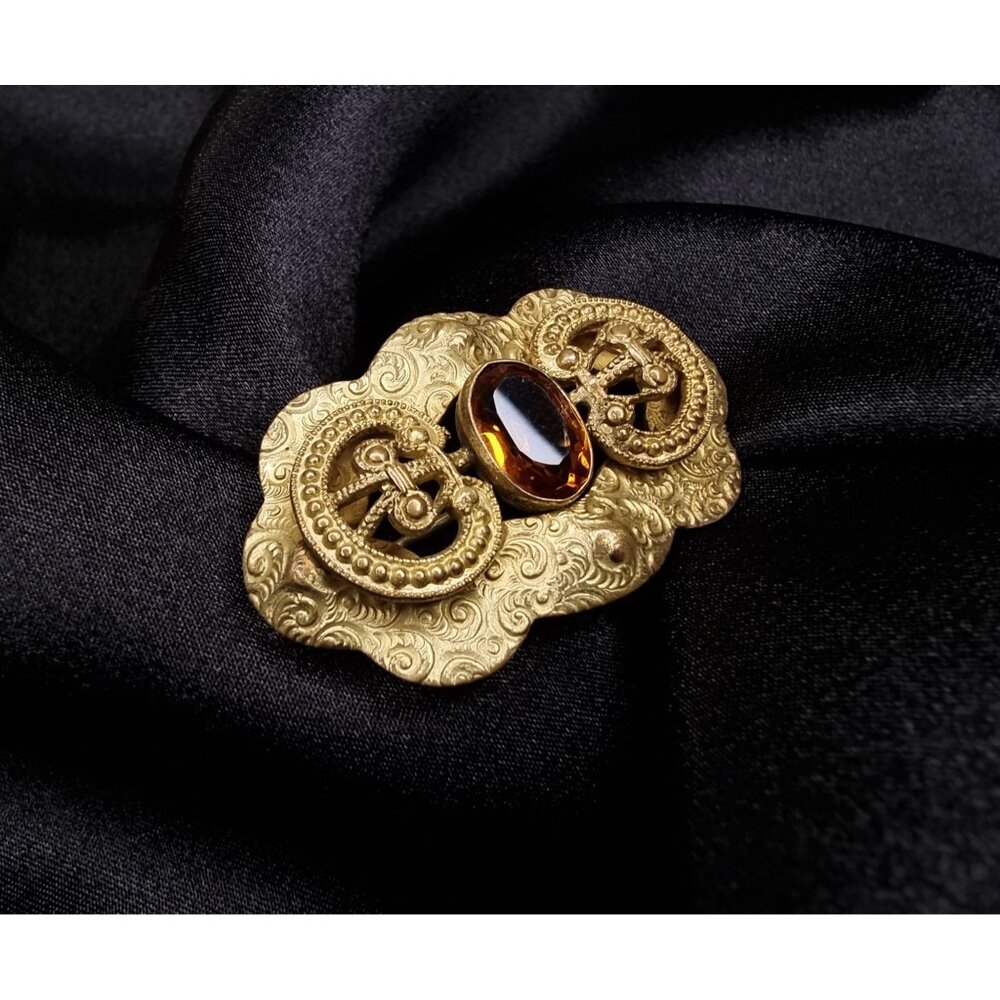 Antique Victorian Ornate Gold-Tone Brooch With Amber Glass Gemstone & Intricate